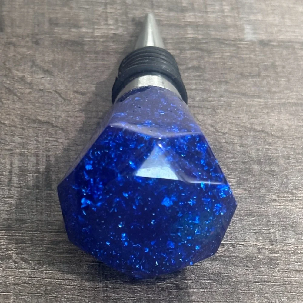 💞 New Blue Glitter Diamond Shaped Jewel Wine Stopper